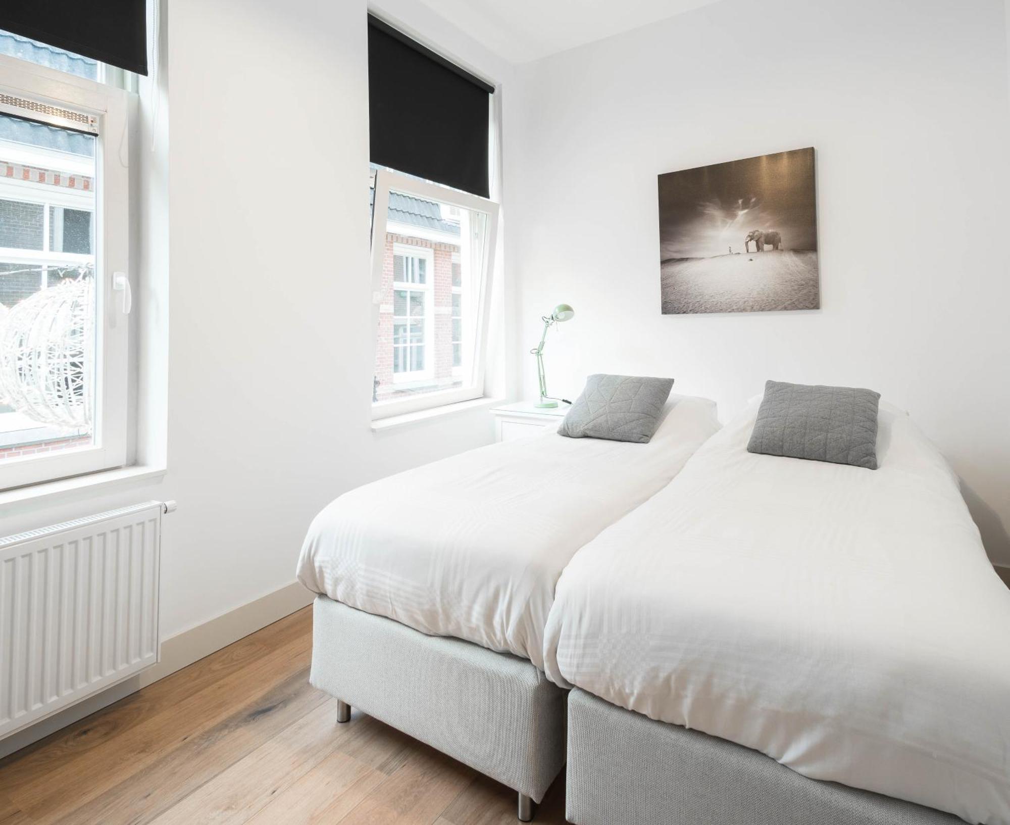 Familie Hotel & Apartments Alkmaar Rum bild